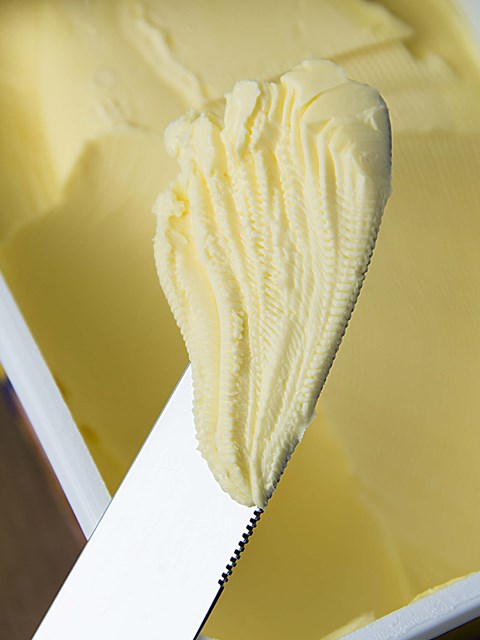 Çok az yağlı sürülebilir margarinler nasıl üretilir?